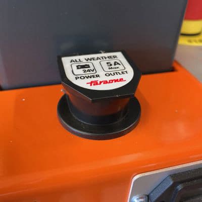 Current socket on the basket. 24 V/5 A