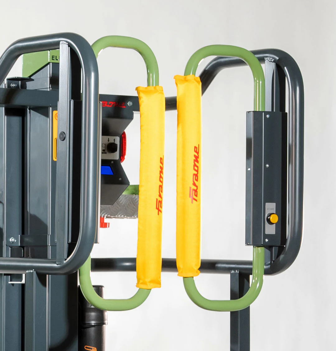 Base painted grey (RAL 7016) with green finishing (RAL 6011)