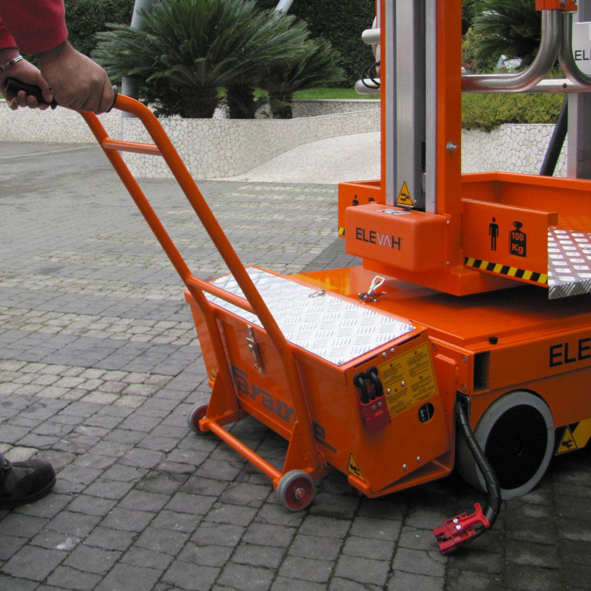 Kit with 2 batteries for 24H operation