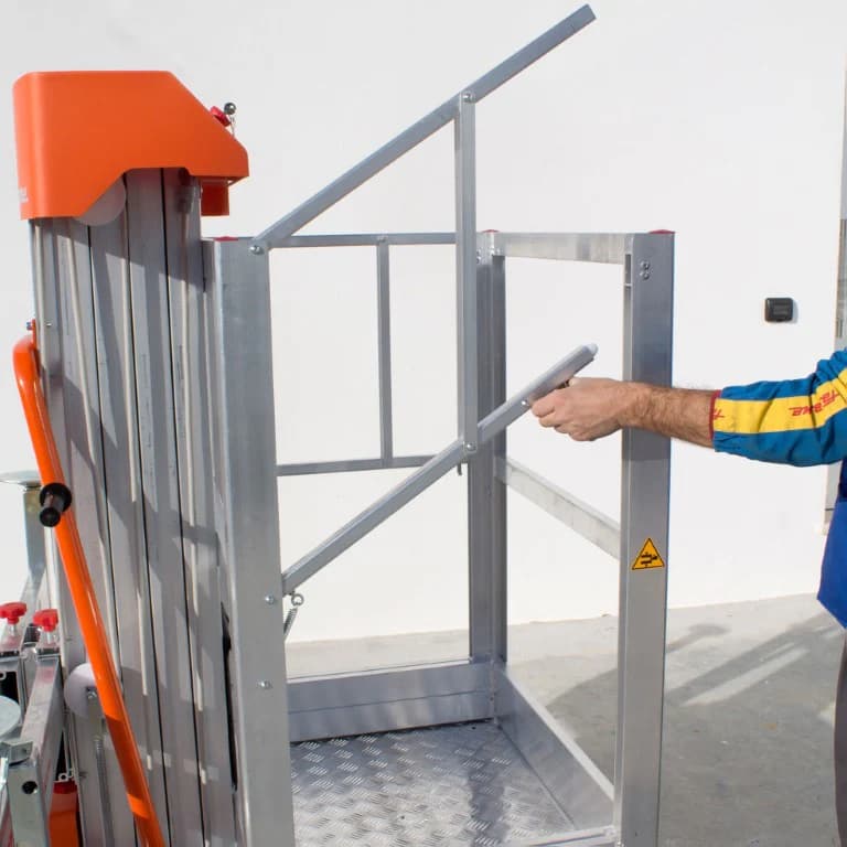 Double side entrance basket