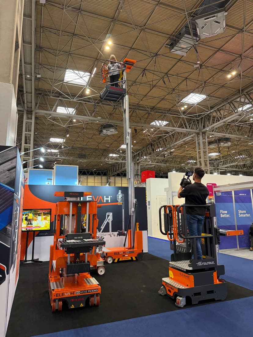 employees-on-machines